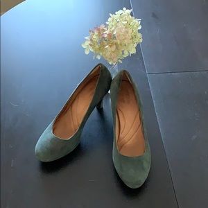 Clarks indigo pumps